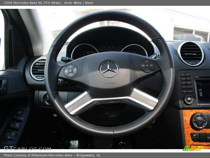 Arctic White / Black 2009 Mercedes-Benz ML 350 4Matic
