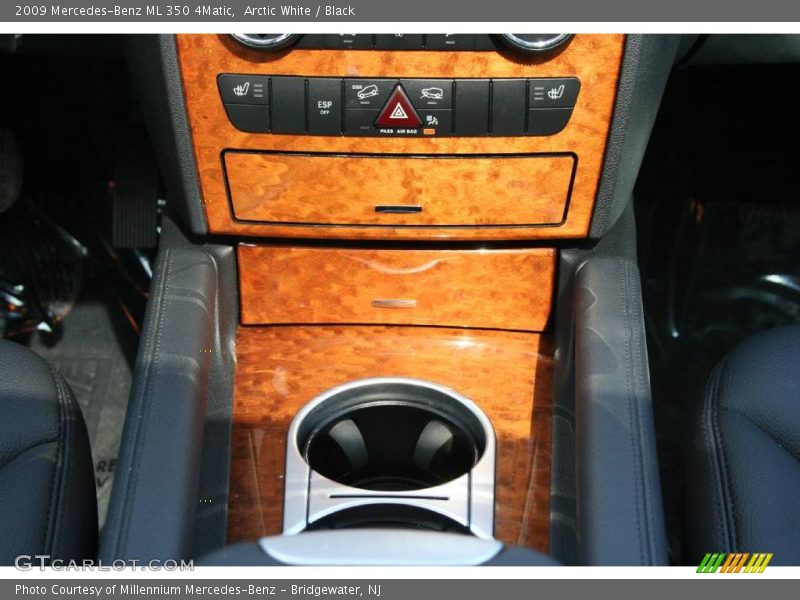 Arctic White / Black 2009 Mercedes-Benz ML 350 4Matic