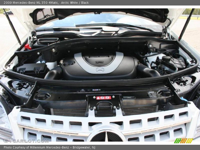 Arctic White / Black 2009 Mercedes-Benz ML 350 4Matic