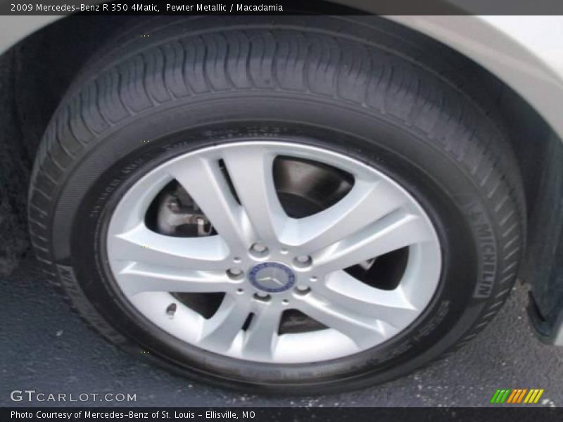 Pewter Metallic / Macadamia 2009 Mercedes-Benz R 350 4Matic