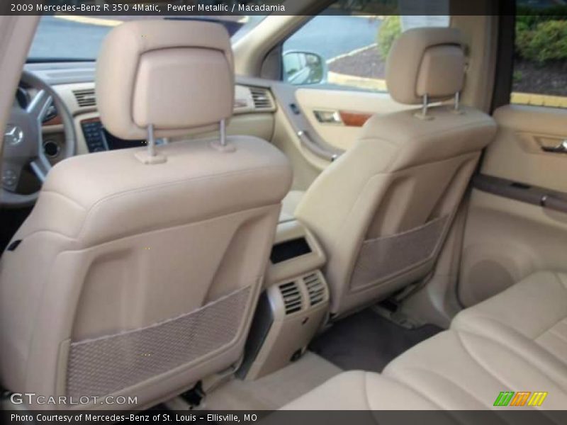 Pewter Metallic / Macadamia 2009 Mercedes-Benz R 350 4Matic