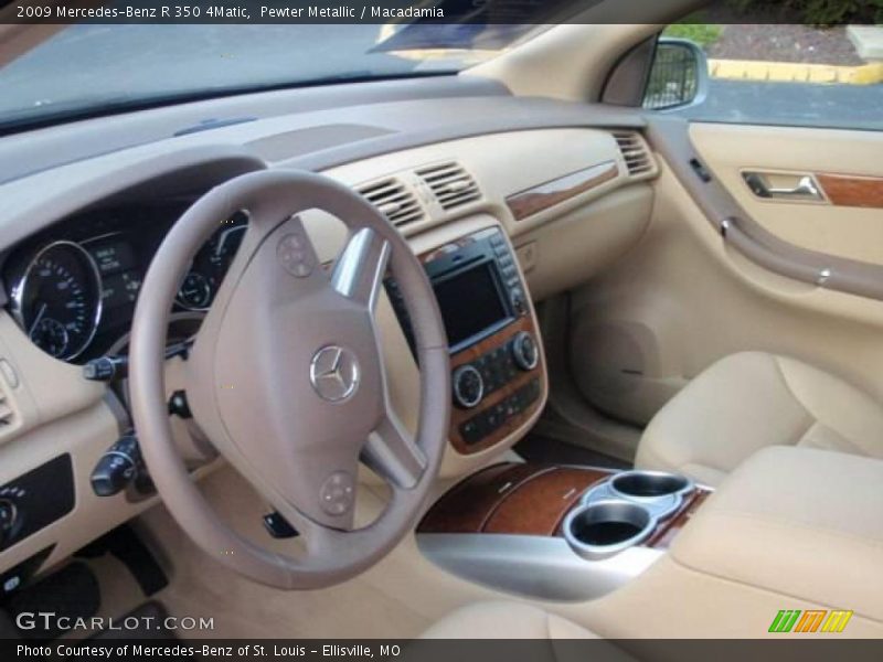 Pewter Metallic / Macadamia 2009 Mercedes-Benz R 350 4Matic