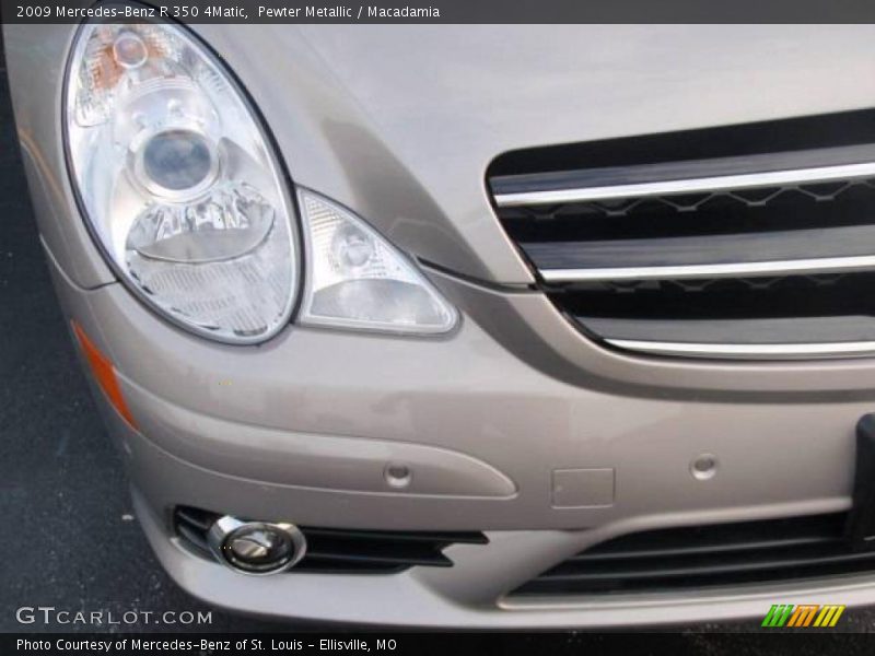 Pewter Metallic / Macadamia 2009 Mercedes-Benz R 350 4Matic