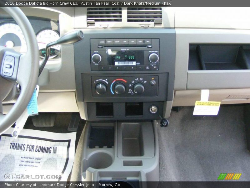 Austin Tan Pearl Coat / Dark Khaki/Medium Khaki 2010 Dodge Dakota Big Horn Crew Cab