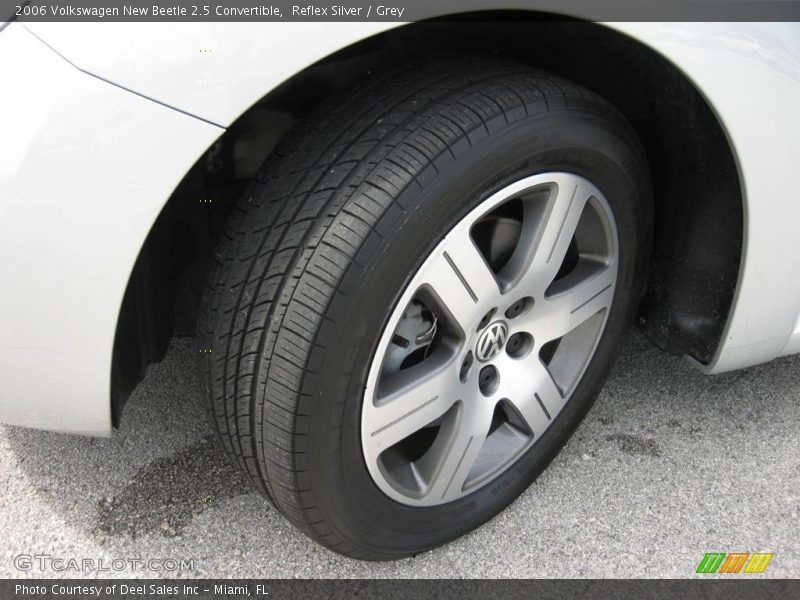 Reflex Silver / Grey 2006 Volkswagen New Beetle 2.5 Convertible