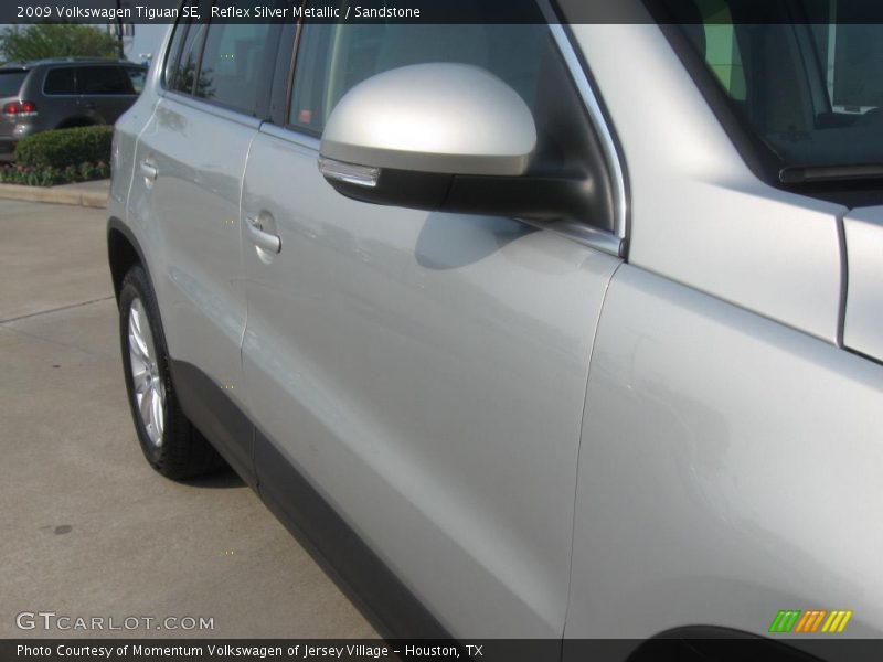 Reflex Silver Metallic / Sandstone 2009 Volkswagen Tiguan SE