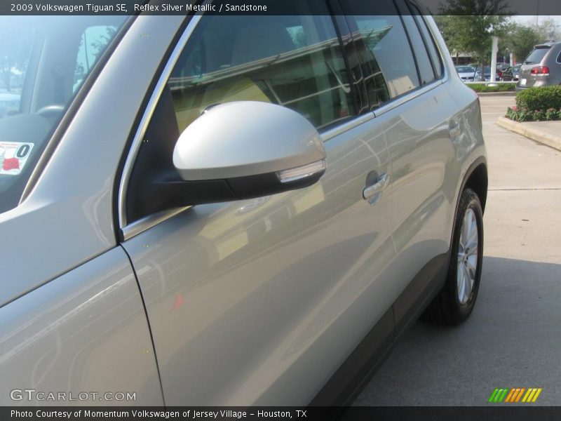 Reflex Silver Metallic / Sandstone 2009 Volkswagen Tiguan SE