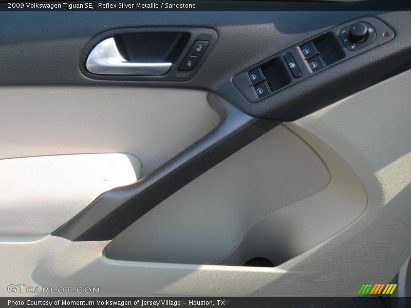 Reflex Silver Metallic / Sandstone 2009 Volkswagen Tiguan SE