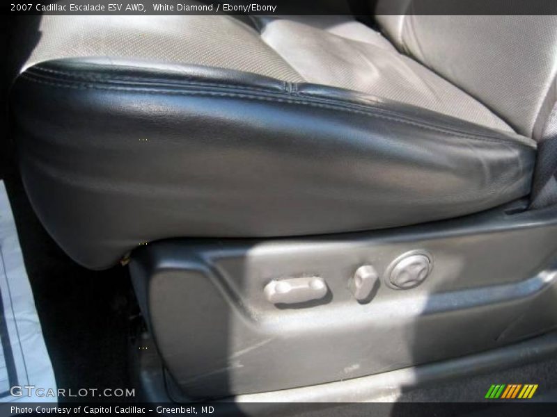 White Diamond / Ebony/Ebony 2007 Cadillac Escalade ESV AWD