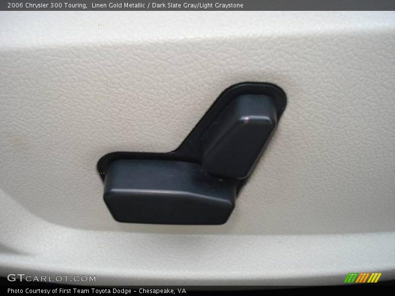 Linen Gold Metallic / Dark Slate Gray/Light Graystone 2006 Chrysler 300 Touring