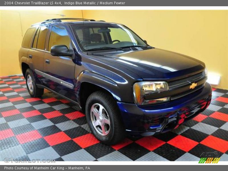 Indigo Blue Metallic / Medium Pewter 2004 Chevrolet TrailBlazer LS 4x4