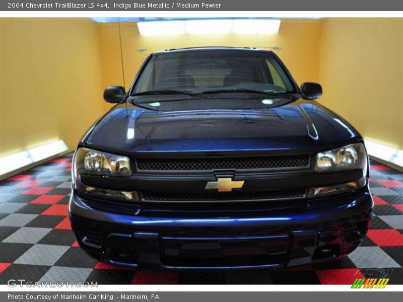Indigo Blue Metallic / Medium Pewter 2004 Chevrolet TrailBlazer LS 4x4