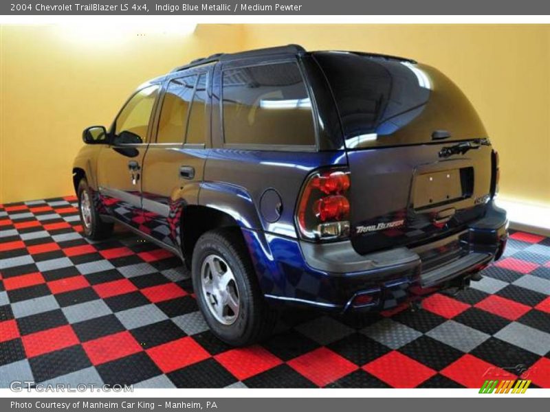 Indigo Blue Metallic / Medium Pewter 2004 Chevrolet TrailBlazer LS 4x4