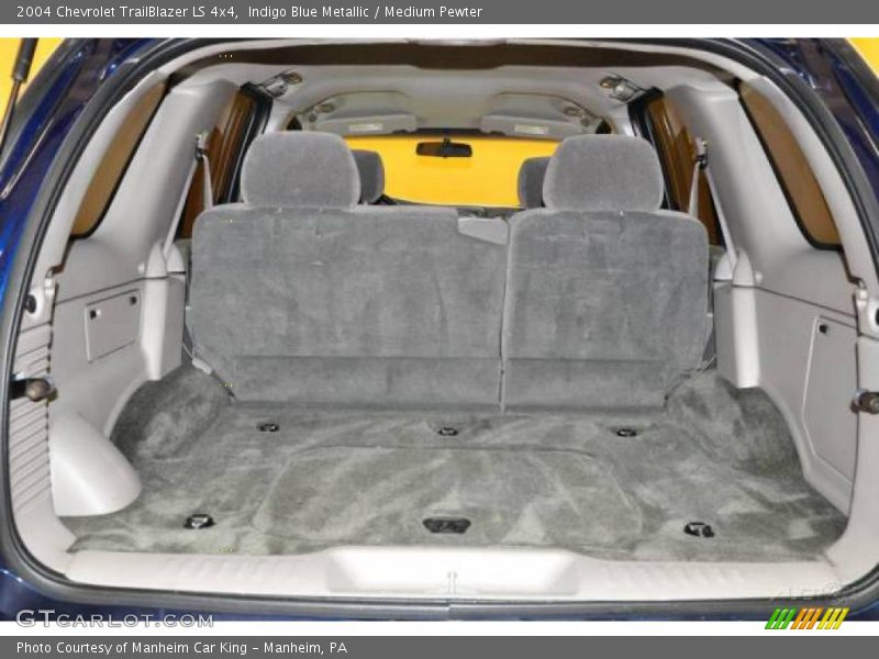 Indigo Blue Metallic / Medium Pewter 2004 Chevrolet TrailBlazer LS 4x4