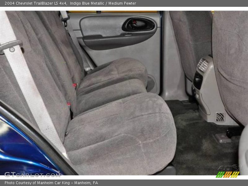 Indigo Blue Metallic / Medium Pewter 2004 Chevrolet TrailBlazer LS 4x4