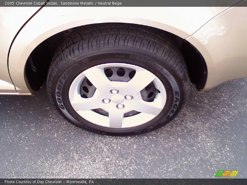Sandstone Metallic / Neutral Beige 2005 Chevrolet Cobalt Sedan