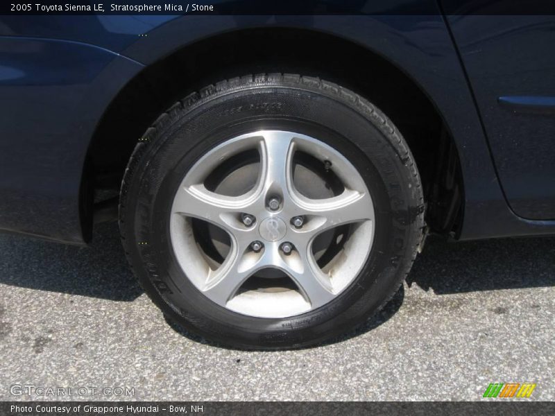 Stratosphere Mica / Stone 2005 Toyota Sienna LE