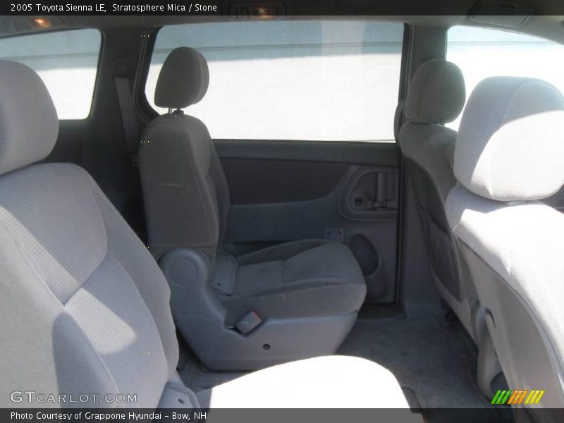 Stratosphere Mica / Stone 2005 Toyota Sienna LE