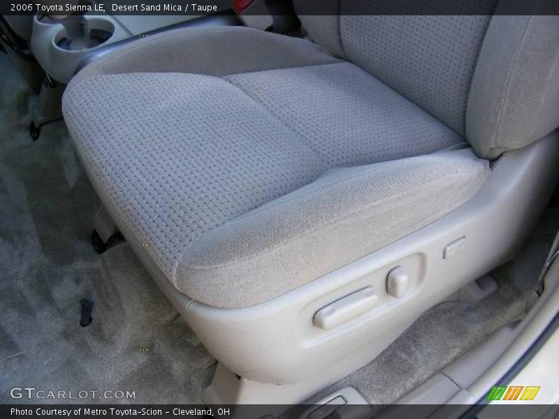 Desert Sand Mica / Taupe 2006 Toyota Sienna LE