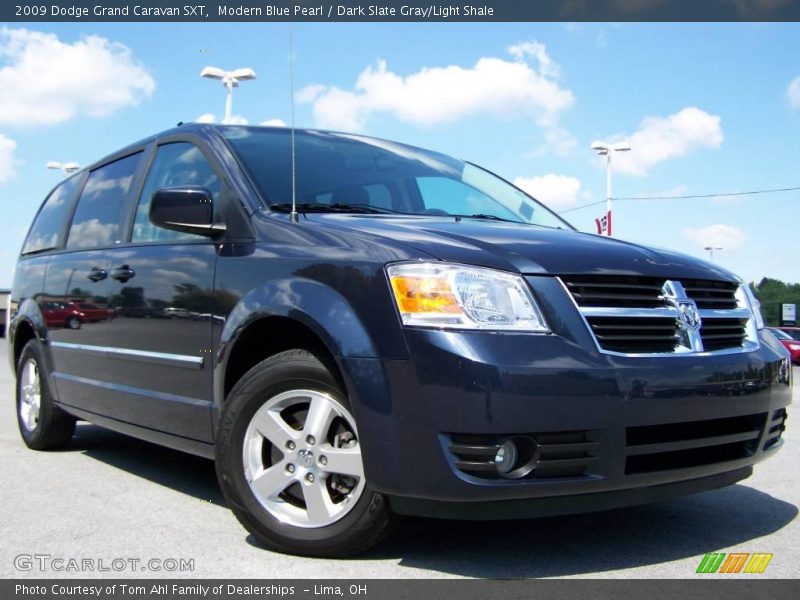 Modern Blue Pearl / Dark Slate Gray/Light Shale 2009 Dodge Grand Caravan SXT