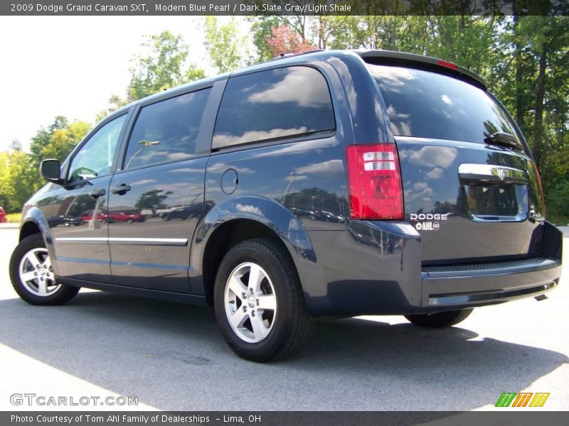 Modern Blue Pearl / Dark Slate Gray/Light Shale 2009 Dodge Grand Caravan SXT
