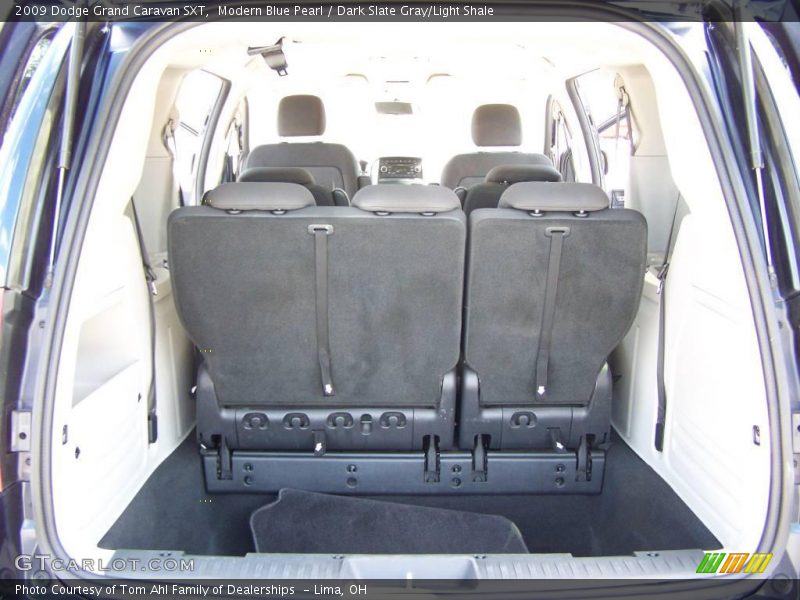 Modern Blue Pearl / Dark Slate Gray/Light Shale 2009 Dodge Grand Caravan SXT