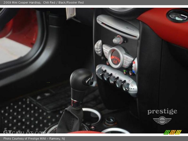 Chili Red / Black/Rooster Red 2009 Mini Cooper Hardtop