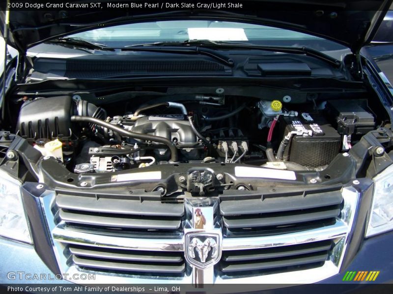 Modern Blue Pearl / Dark Slate Gray/Light Shale 2009 Dodge Grand Caravan SXT