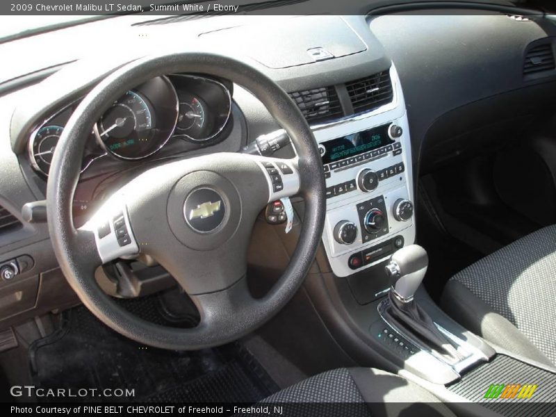 Summit White / Ebony 2009 Chevrolet Malibu LT Sedan