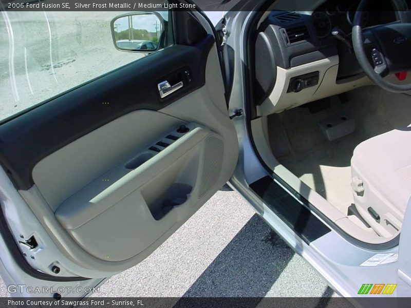 Silver Frost Metallic / Medium Light Stone 2006 Ford Fusion SE
