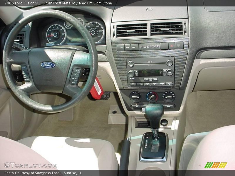 Silver Frost Metallic / Medium Light Stone 2006 Ford Fusion SE