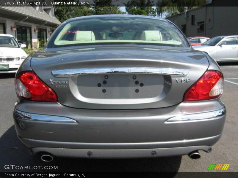 Quartz Metallic / Ivory 2006 Jaguar X-Type 3.0