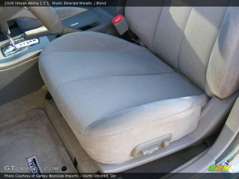 Mystic Emerald Metallic / Blond 2006 Nissan Altima 2.5 S