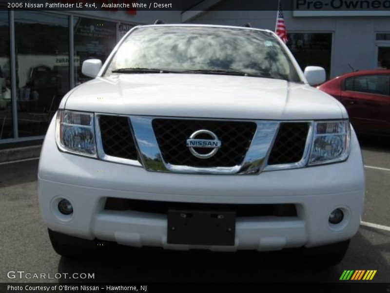Avalanche White / Desert 2006 Nissan Pathfinder LE 4x4