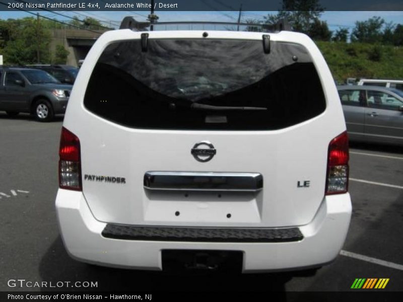 Avalanche White / Desert 2006 Nissan Pathfinder LE 4x4