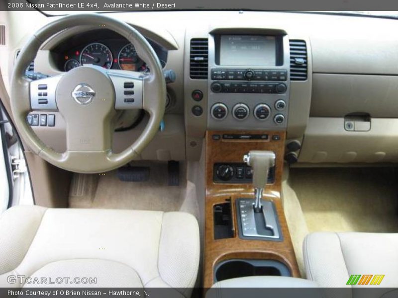Avalanche White / Desert 2006 Nissan Pathfinder LE 4x4