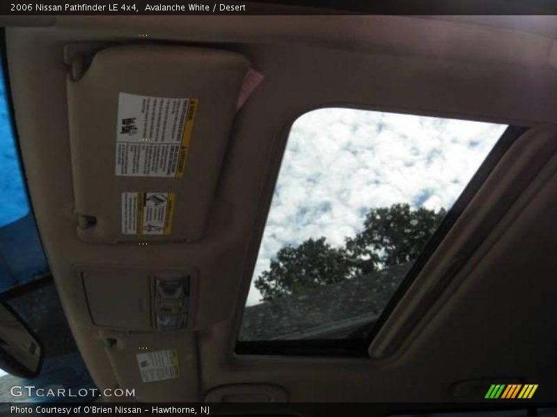 Avalanche White / Desert 2006 Nissan Pathfinder LE 4x4