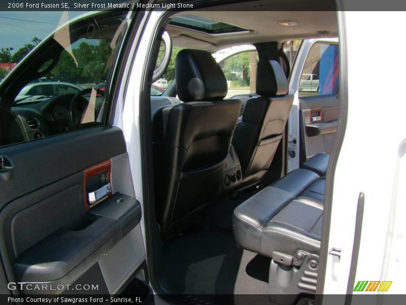 Silver Frost Metallic / Medium Light Stone 2006 Ford Fusion SE