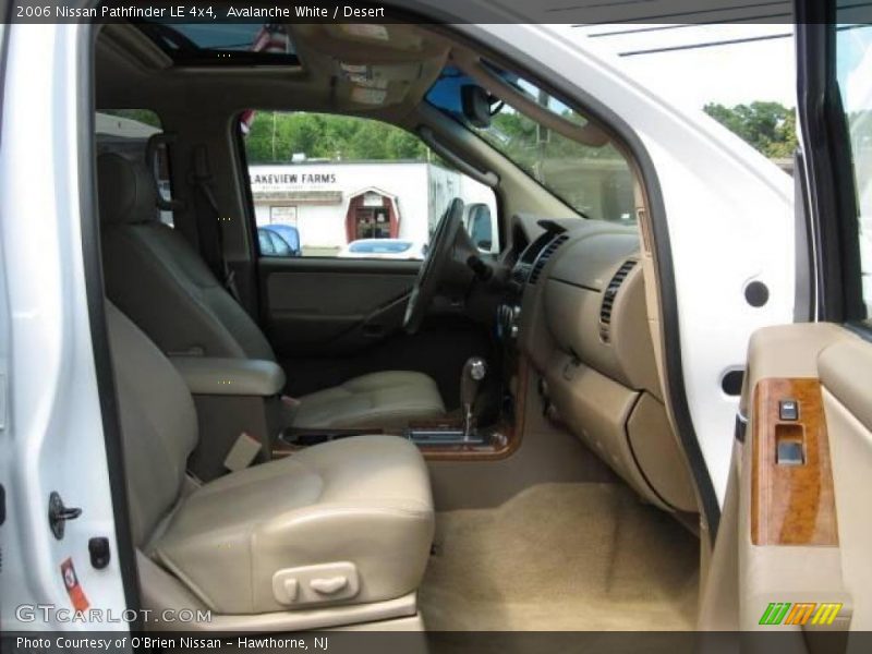 Avalanche White / Desert 2006 Nissan Pathfinder LE 4x4