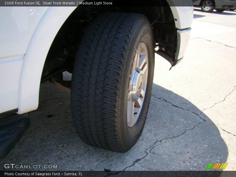 Silver Frost Metallic / Medium Light Stone 2006 Ford Fusion SE
