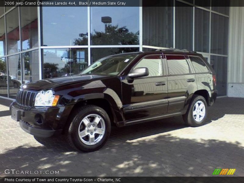Black / Medium Slate Gray 2006 Jeep Grand Cherokee Laredo 4x4