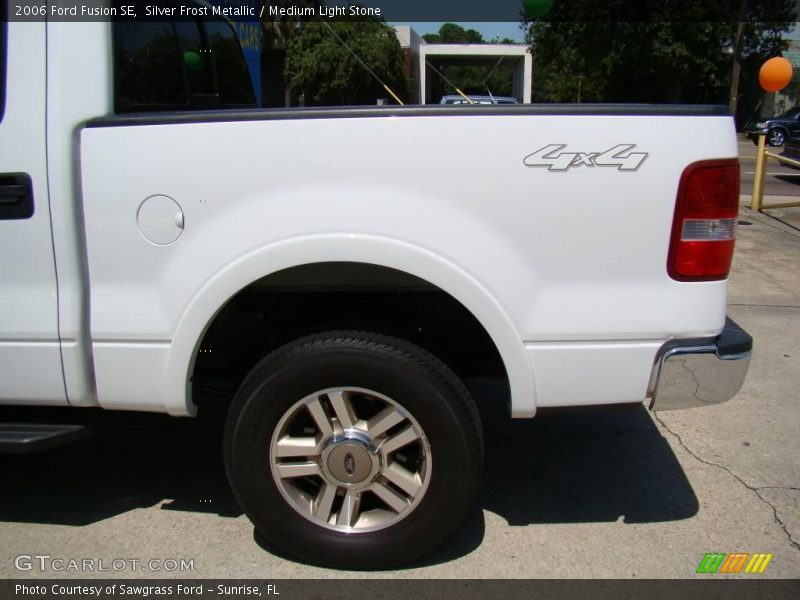 Silver Frost Metallic / Medium Light Stone 2006 Ford Fusion SE