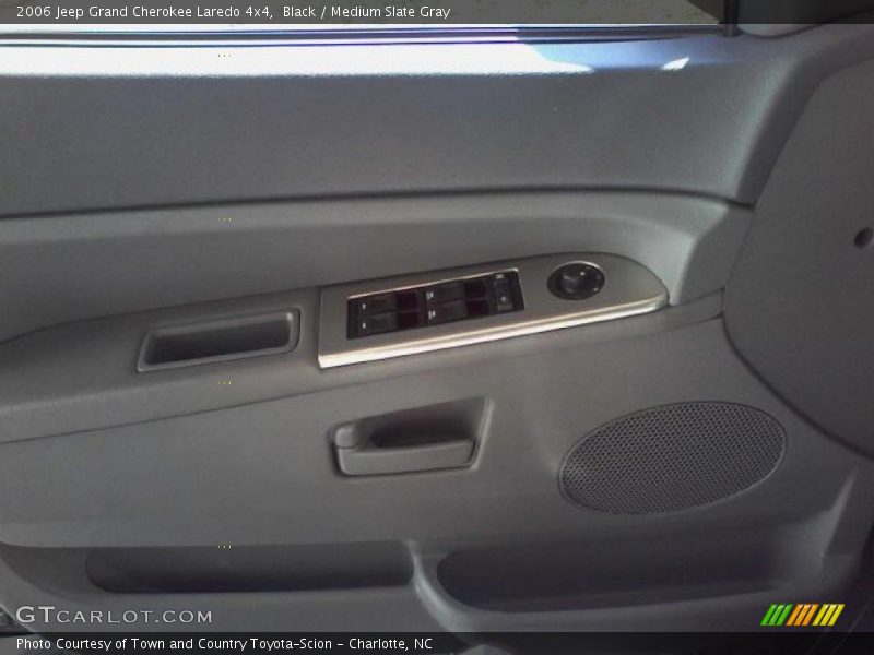 Black / Medium Slate Gray 2006 Jeep Grand Cherokee Laredo 4x4