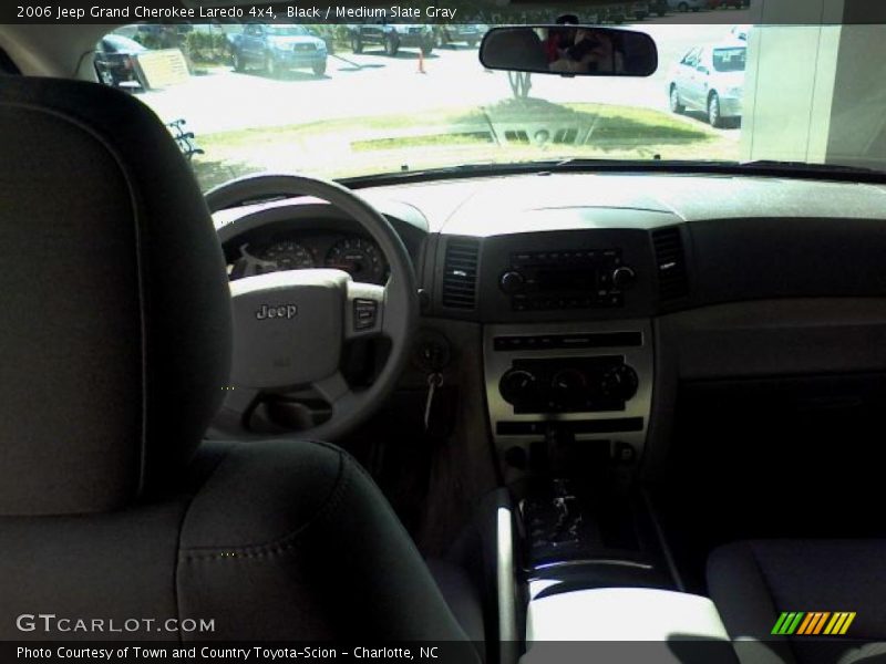 Black / Medium Slate Gray 2006 Jeep Grand Cherokee Laredo 4x4