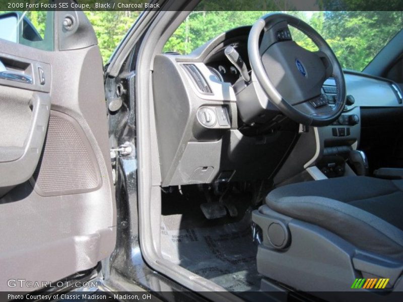 Black / Charcoal Black 2008 Ford Focus SES Coupe
