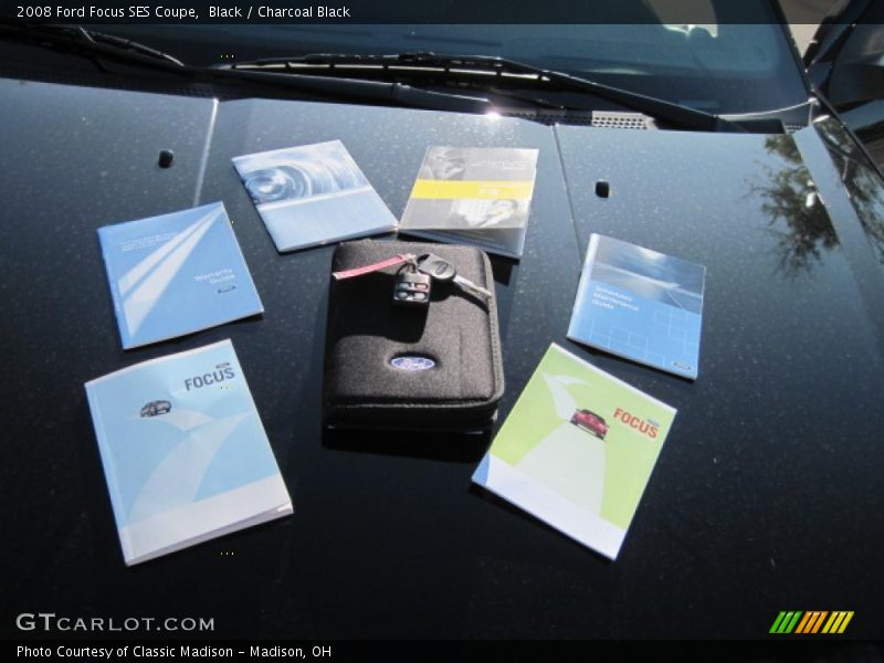 Black / Charcoal Black 2008 Ford Focus SES Coupe