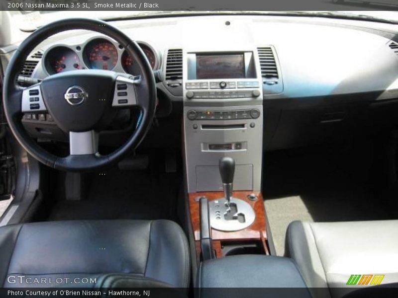 Smoke Metallic / Black 2006 Nissan Maxima 3.5 SL