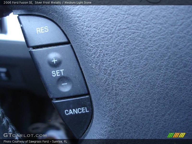 Silver Frost Metallic / Medium Light Stone 2006 Ford Fusion SE