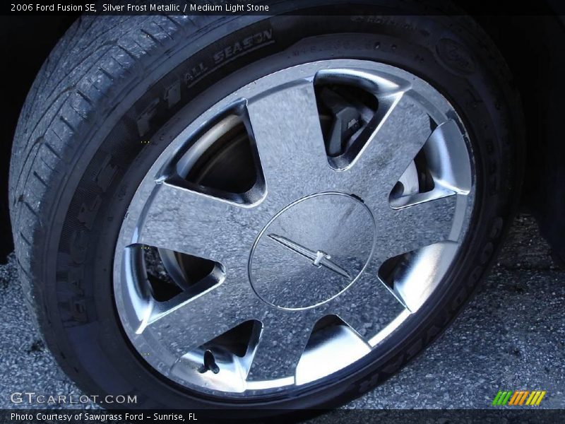 Silver Frost Metallic / Medium Light Stone 2006 Ford Fusion SE