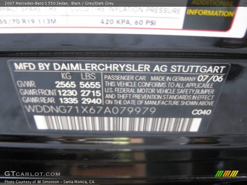 Black / Grey/Dark Grey 2007 Mercedes-Benz S 550 Sedan